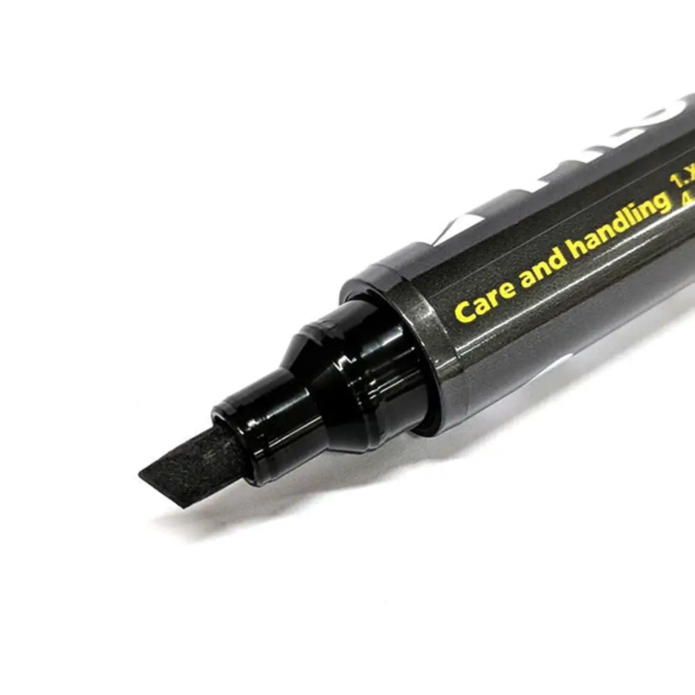 Pilot Premium 400 Chisel Tip Marker